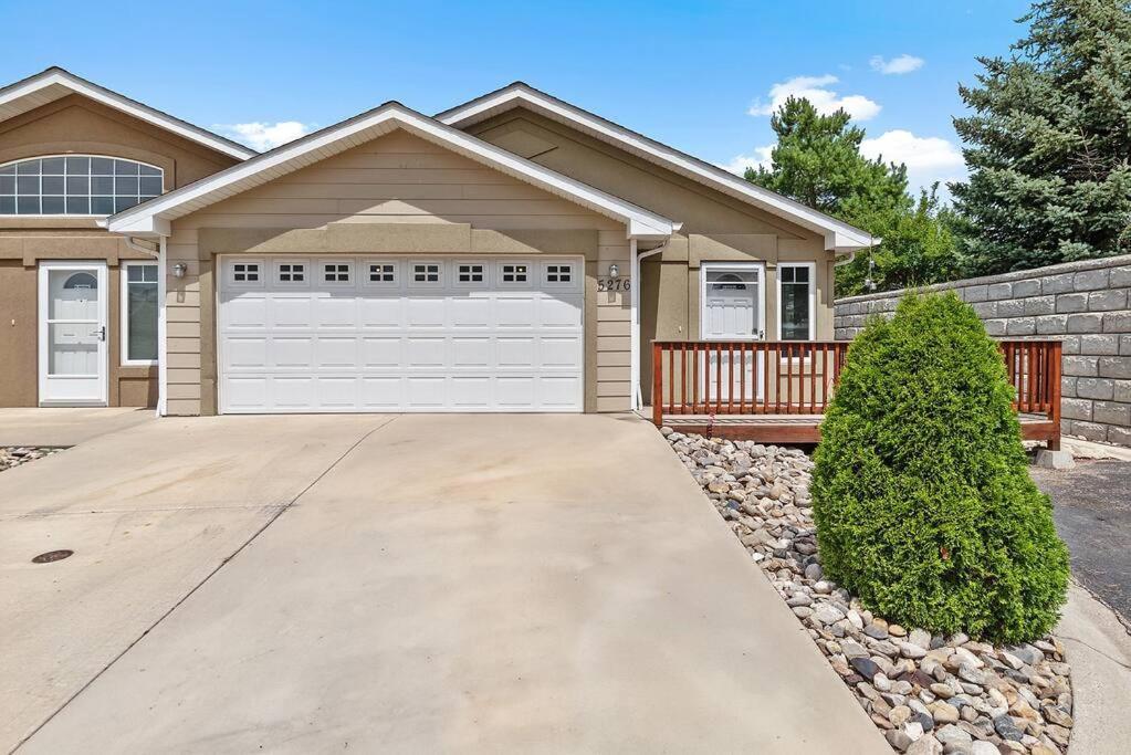 Convenient Townhouse - Near Airport Villa Rapid City Luaran gambar